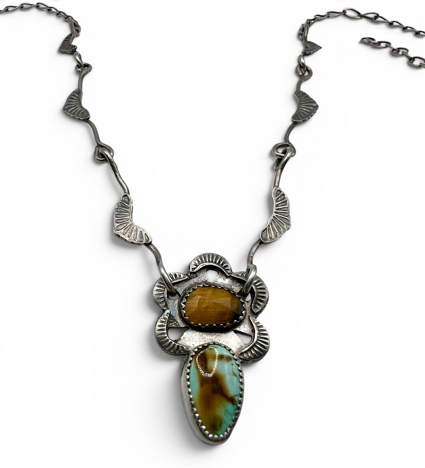 Royston Ribbon Turquoise and Tigers Eye Flor Necklace