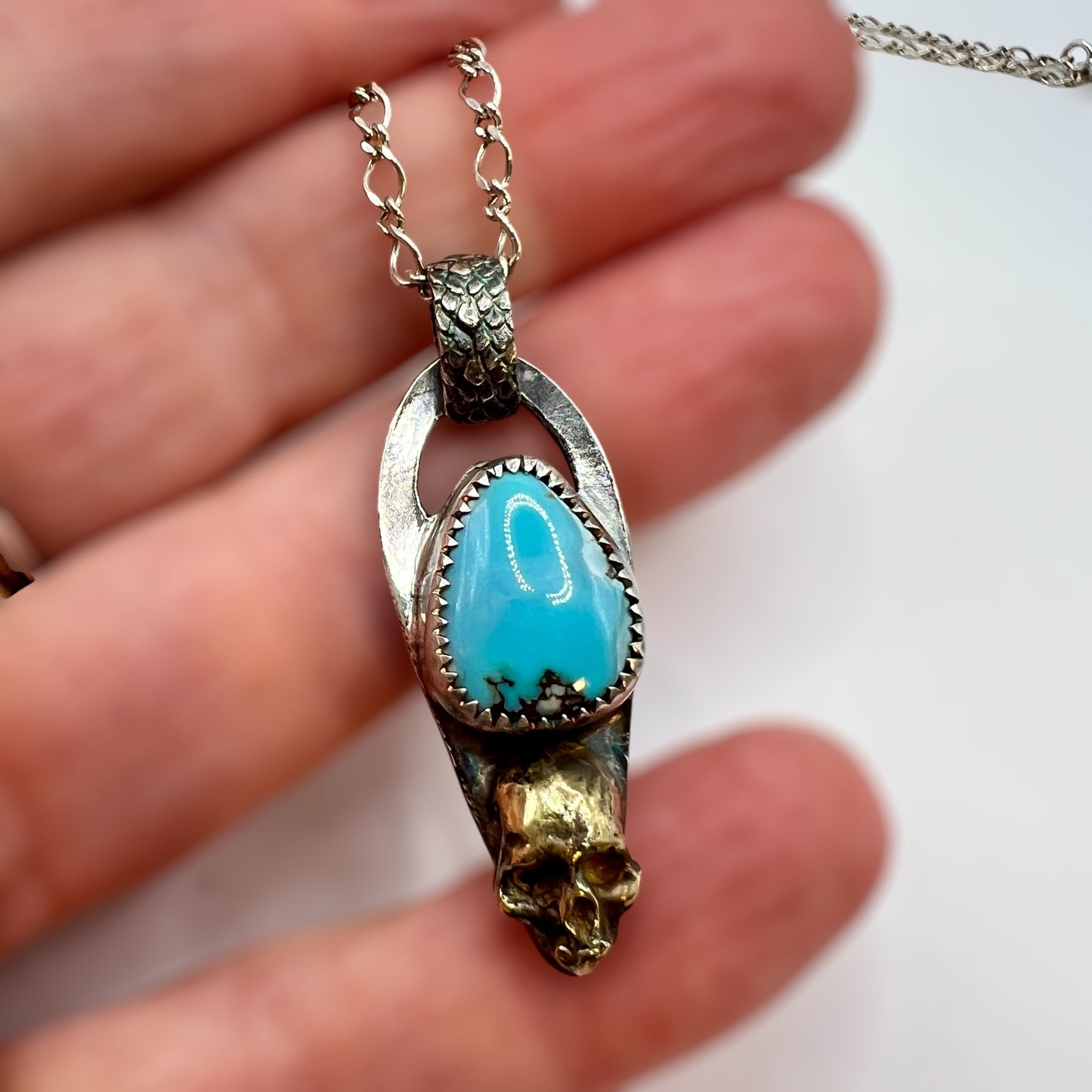 Carico Lake Turquoise Skull Necklace