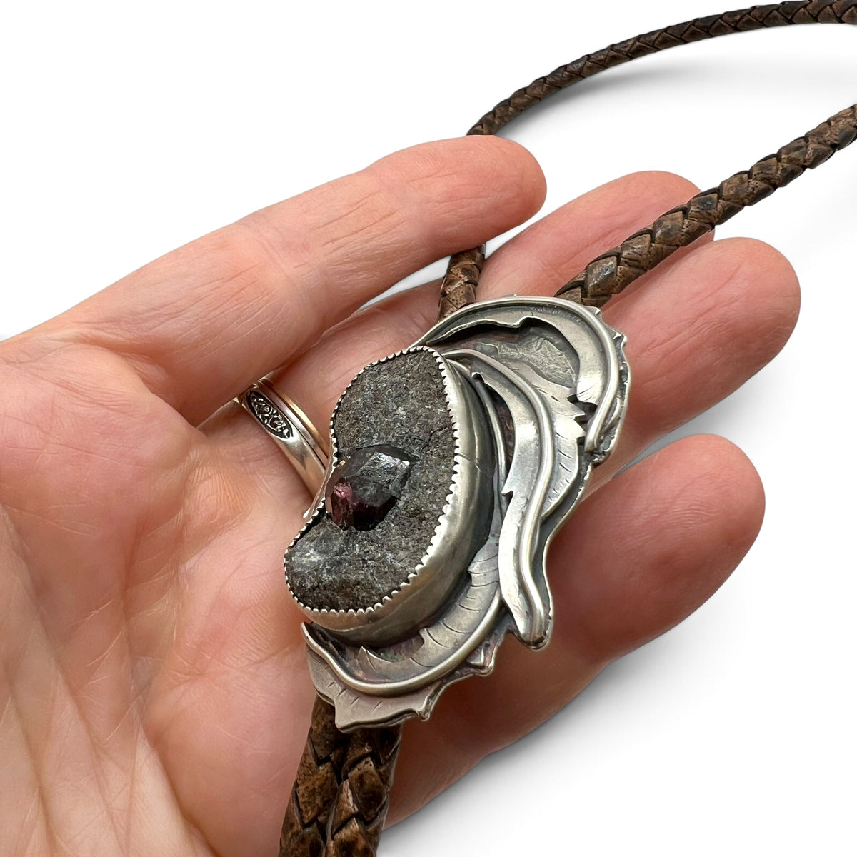 Raw Garnet Rose Parade Bolo