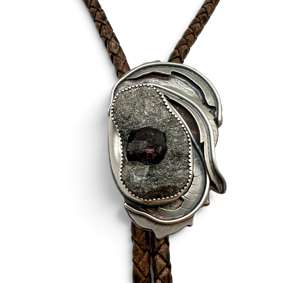 Raw Garnet Rose Parade Bolo